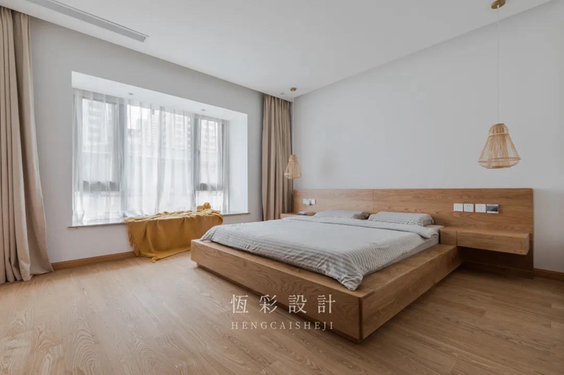 卧室2.jpg