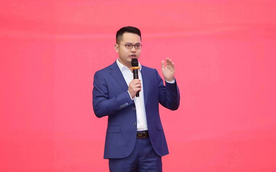 恒彩家装年度表彰大会.jpg