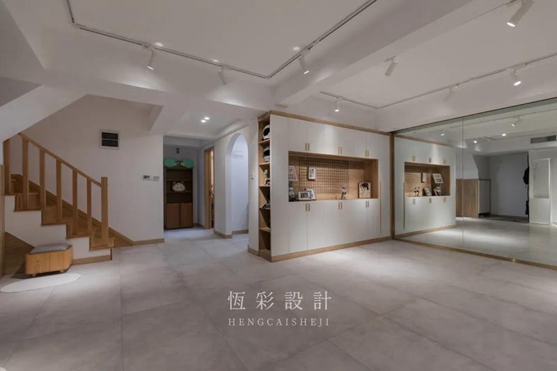 余杭融信澜天装修，杭州余杭别墅装修公司十大品牌